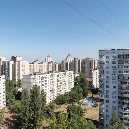 Чудова Квартира Для Відпочинку І Роботи На Оболоні Kiev Extérieur photo